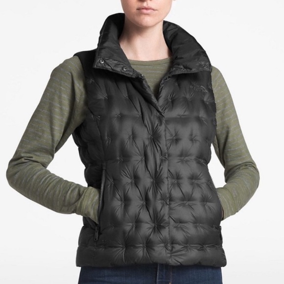 The North Face Jackets & Blazers - The North Face Holladown Quilted Insulated Down Vest